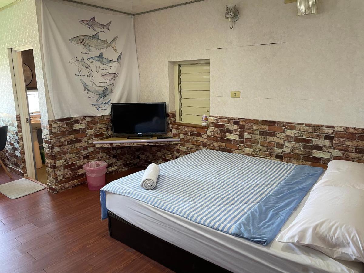 緑島郷 海人生海景民宿cest La Vie Bed & Breakfast エクステリア 写真